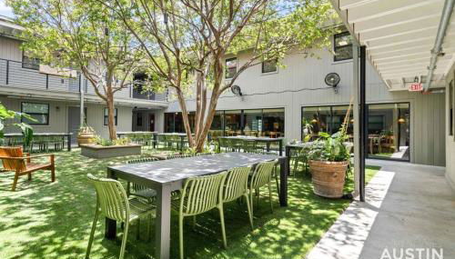 Prime ATX Location Steps to Coffee, Eats and More - Foto 2