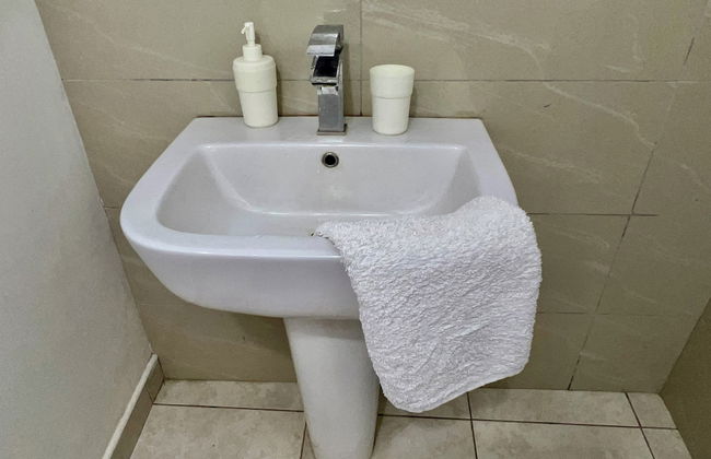 Beautiful one bed Apartment in Tema, Community 6 - Photo 17