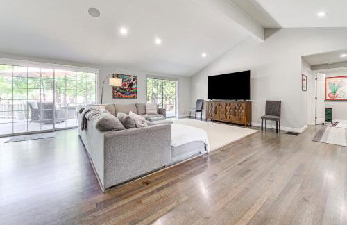 Private Pond and Indoor Pool Grand Arlington Villa! - Foto 12