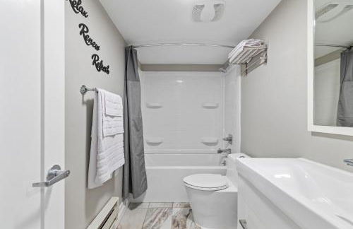 Chic New York Studio with Kitchen - Foto 15