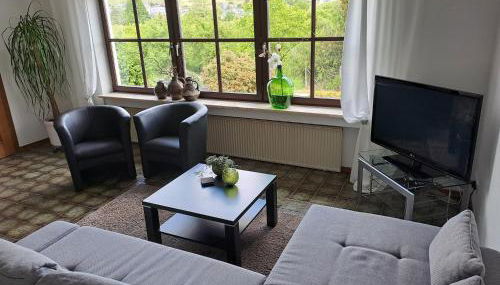 Weingut Gödert - Photo 2, Garden view