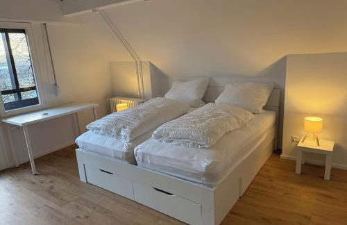 Ferienhaus mit Pool und Aussicht 20 min von Stuttgart Flughafen und Messe - Photo 3