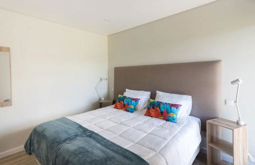 Vila Vicente Jacuzzi, Sauna and Parking - Photo 12