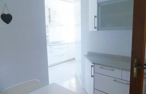 Apartamento luminoso, funcional y amplio en zona hospitalaria - Photo 17