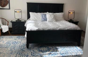 The Blue House On The Hill Catskills—Views - Photo 9