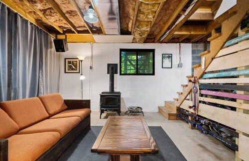 The Black Forest Chalet - Hot Tub, Hiking, Kayak - Foto 17