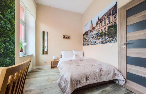 Wrocław Główny Comfort Apartment by BookingHost - Photo 2