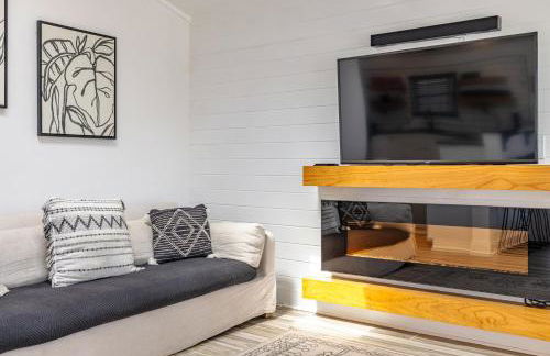 Bayview Cottage - Sun deck, pool, and more! - Foto 8