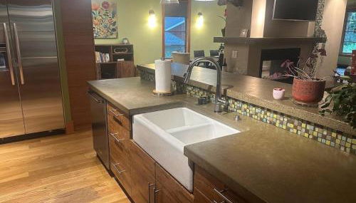 Coveted Creekside Setting, Near Downtown And Bogert Park - Foto 5