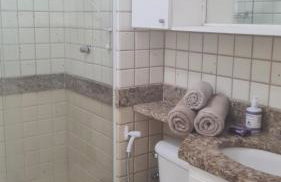 Apartamento com varanda de frente para o MAR - Angra dos Reis - Shopping Piratas - Portaria 24hs - Foto 15