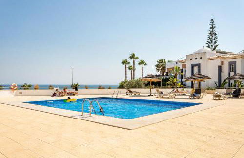 On The BEACH Stunning Apartment Albufeira Olhos de Água - Foto 34