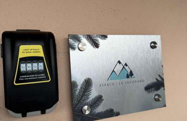 Le Savoyard - Bar & Jacuzzi - Foto 16