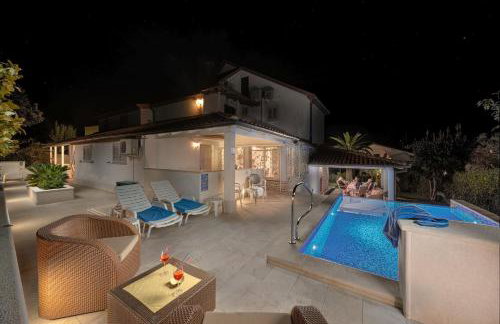 Apartments Rafaj - Photo 1