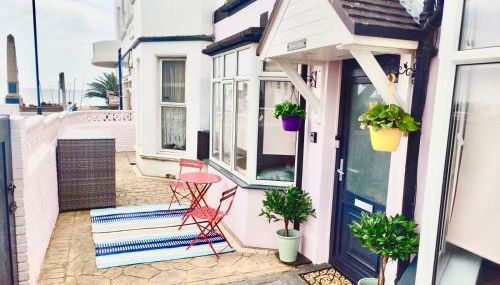 Bexhill Beautiful Sea Front Bungalow - Foto 1