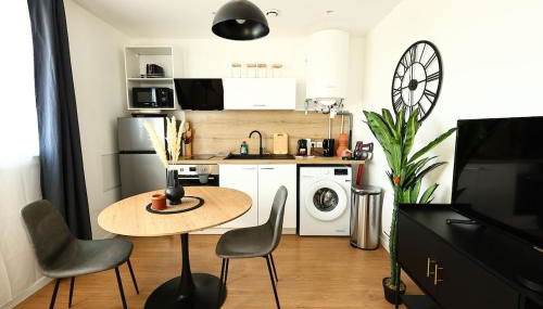 Le Quai 02 - Foto 2, furniture, stove, storage, toaster