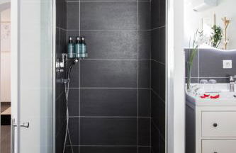 CASA AMOR & SPA, appartement suite jacuzzi & piscine chauffée - Foto 14