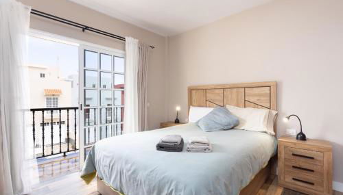 Casa Totalmente Renovada en Zona muy Tranquila!!! Vistas al Mar y Montaña - Foto 4