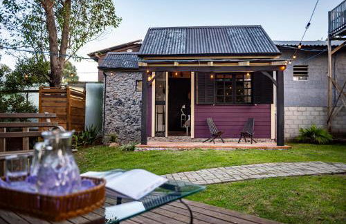 Tiny House com Banheira Privativa, Deck no Jardim com Rede Suspensa sobre o Riacho e Lareira Externa em Meio à Natureza - Photo 8