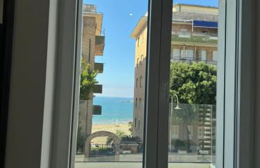 Rebecca's Apartments Anzio Central - Private Parking - Sea View - 10 apartments - Case Vacanze Anzio - Photo 13