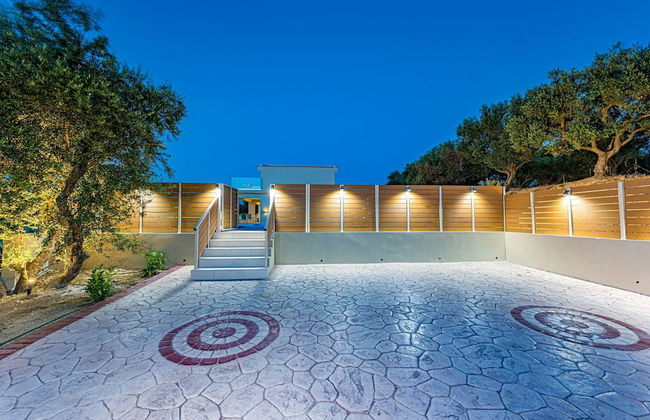 VILLA HILL FAMILIES ONLY - Photo 31