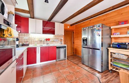 Amazing Home In Pustodol With Sauna - Photo 7