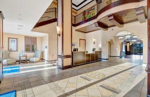 2BR Fireworks View with Pool & Spa 5 Minutes to Disney - Foto 46