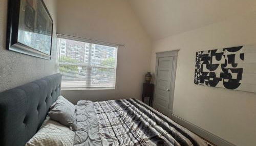 Downtown, 5-bed, 3-bath, 3-level - Foto 2