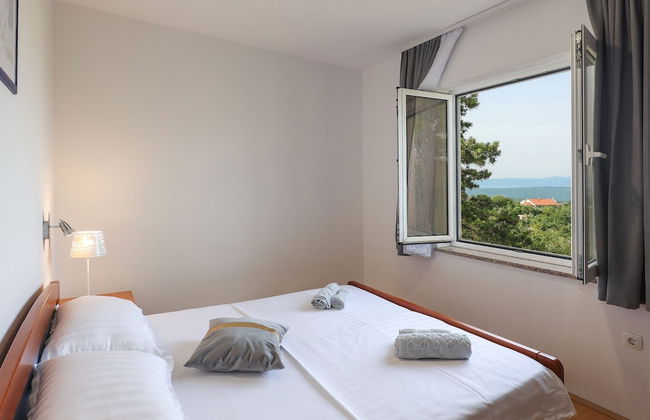 Peaceful Nature Retreat Near Krk Town With BBQ and Parking - Foto 3