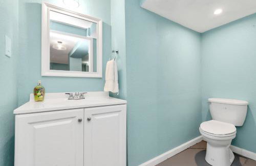 Sleep a Group of 7 in this Spacious Galveston Studio - Minutes to Beach! - Foto 28