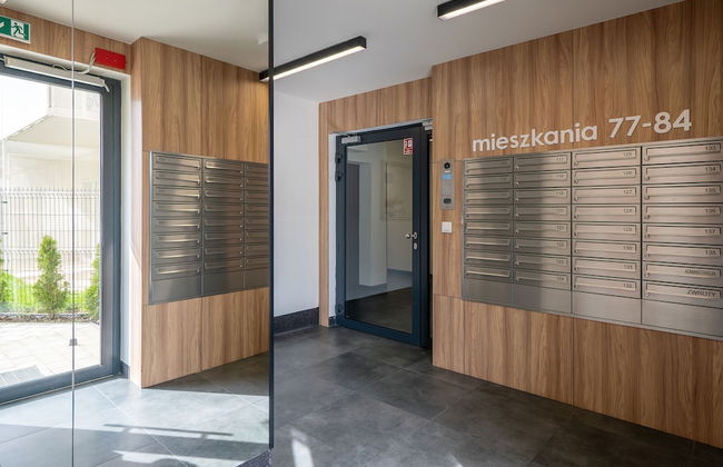 Modern Studio With Balcony by Renters - Photo 35