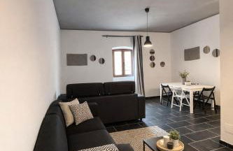 House with Dream Panoramic Terrace in the Heart of Bosa, 80 sqm with BBQ and Breathtaking View - Foto 11
