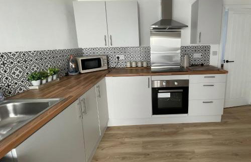 High Street Apartment - Photo 9