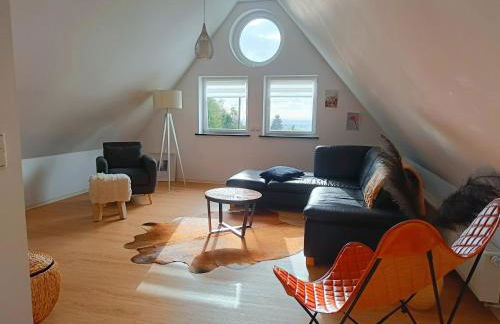 Direkt am Wald mit Panoramablick bis zur Pfalz - Foto 2