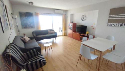 A 50 metros del mar y en 2 paradas de bus estas en el centro de Alicante - Foto 5