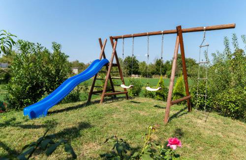 Two Stone Houses Iva - Foto 19