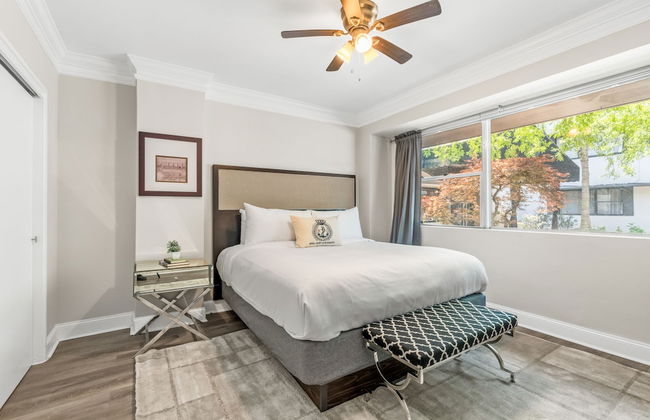 House at Phipps - Photo 3