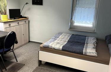 Large accommodation for up to 18 people near Halle Leipzig with Pool Table - Foto 16