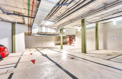 Blue Lady by the Sea - Photo 45