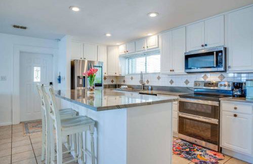 Perfect Summer Vacation/ Waterfront Property/Bay Views/ Ocean Views/ Boat Dock/ Kayak/Dog Friendly! - Foto 5