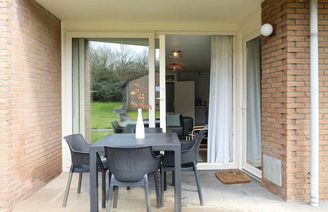 Modern Stay Near the Beach - Photo 19