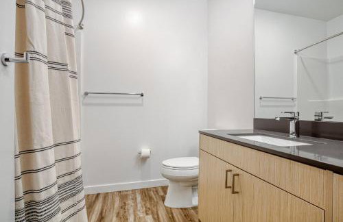 Bellevue 2BR w BBQ Gym WD nr Spring District SEA-225 - Foto 10