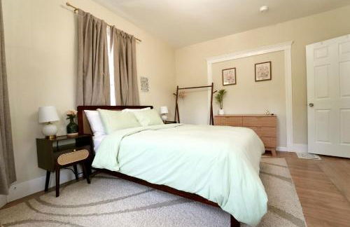 Cozy 4BD2BA Near Boston-Encore-T-Station and Diners - Photo 19