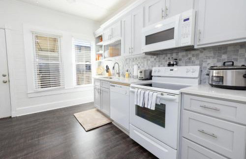 Cozy Downtown Seneca Bungalow - Foto 18