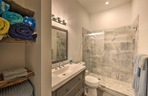 Modern Cedar Creek Lake Retreat with Panoramic View! - Foto 34