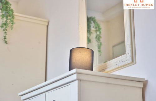 Cosy Contained Riverside 1bed - 2 Floors - Parking - Photo 17