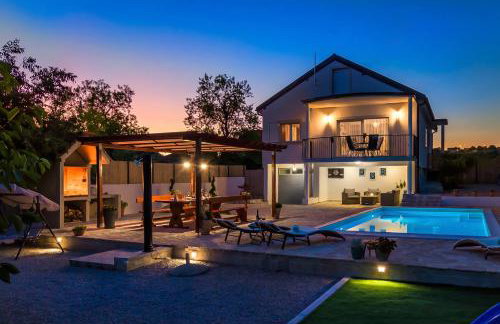 Villa R&B heated pool - Photo 77