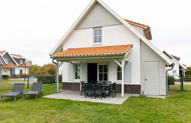 Maasduinen Villa With Sauna & Washer - Photo 18