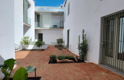 Patio del Lino - Photo 2