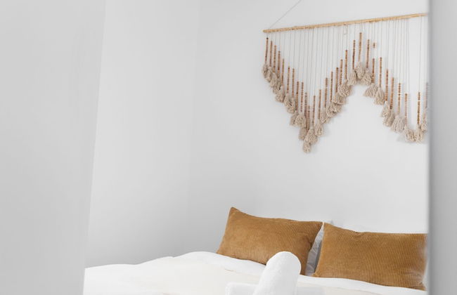 Elegant 2BD Apartment in Jaffa Area - Photo 10