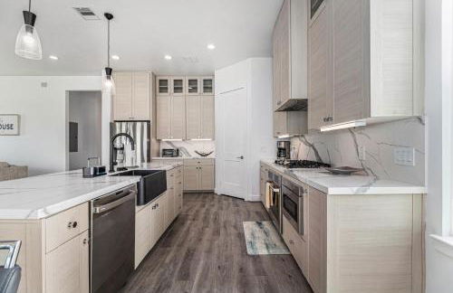 The Beacon - Photo 12